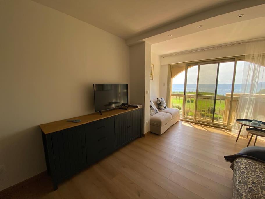 Sea-View - Wifi - Parking Apartment Six-Fours-les-Plages Ngoại thất bức ảnh